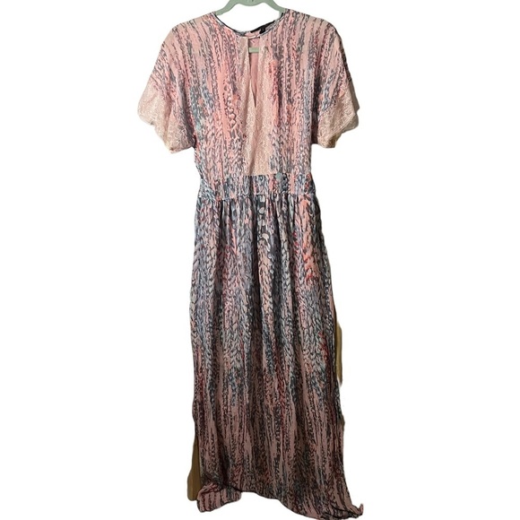 BCBGMAXAZRIA Christelle Printed Bell Sleeve Gown Silk Maxi 0 - Picture 2 of 15